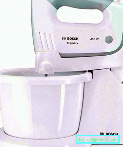 Hva gjør en blender forskjellig fra en mikser? Hva gjør en blender forskjellig fra en mikser?