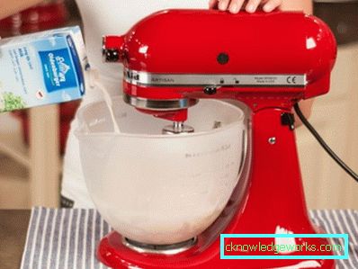 Hva gjør en blender forskjellig fra en mikser? Hva gjør en blender forskjellig fra en mikser?