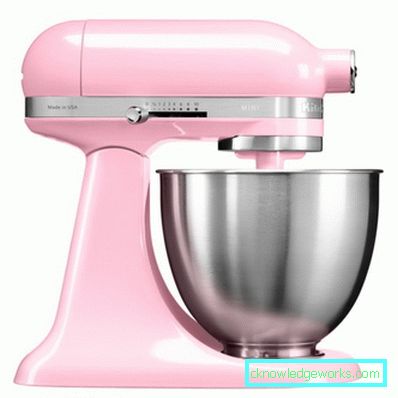 Hva gjør en blender forskjellig fra en mikser? Hva gjør en blender forskjellig fra en mikser?