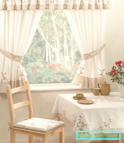 Gardiner i stil med Provence - 83 bilder av spesiell dekorasjon for alle rom