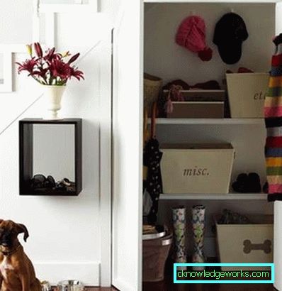 Design en korridor i et privat hus med en trappfoto