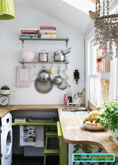 Design av kjøkkenet, kombinert med en balkong Design av kjøkkenet, kombinert med en balkong