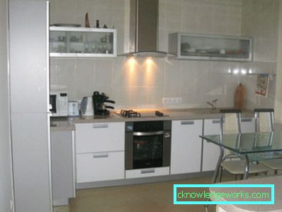 282-kjøkkendesign med kjøleskap