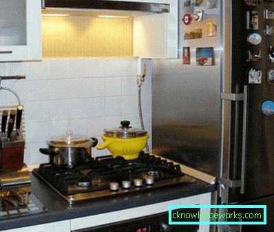 Kan jeg sette kjøleskapet ved siden av gassrøret? Kan jeg sette kjøleskapet ved siden av gassrøret?