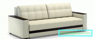 Sammenleggbar sofa på kjøkkenet med en seng Sammenleggbar sofa på kjøkkenet med en seng