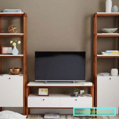 Veggene under TV-en i stuen i en moderne stil (50 interiørfotografier)